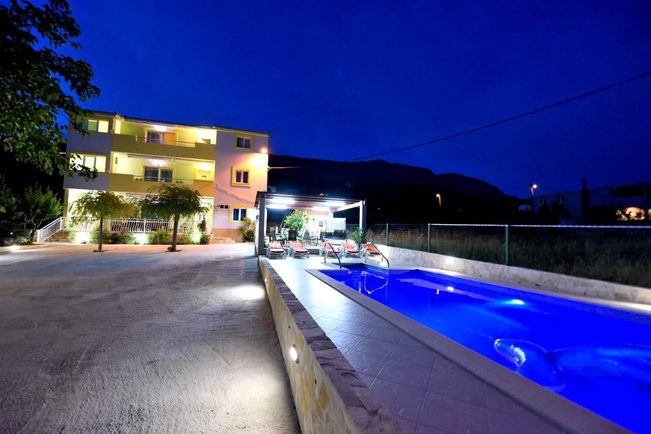 Over The Skyline Podstrana Exterior photo